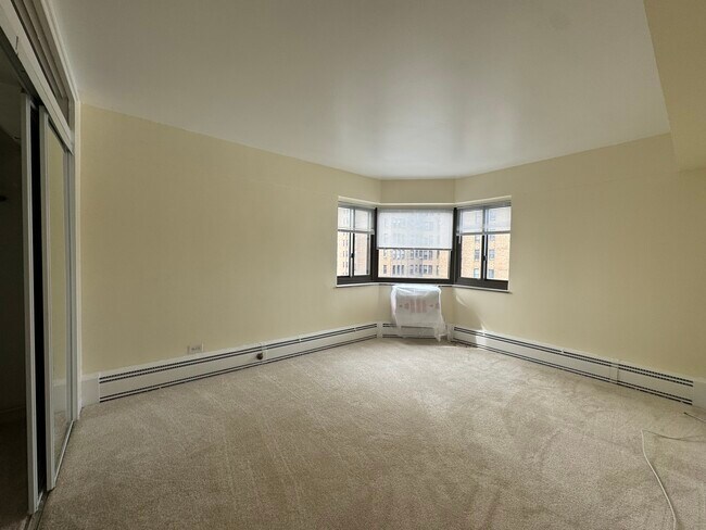 Photo - 7337 S South Shore Dr Unidad 704