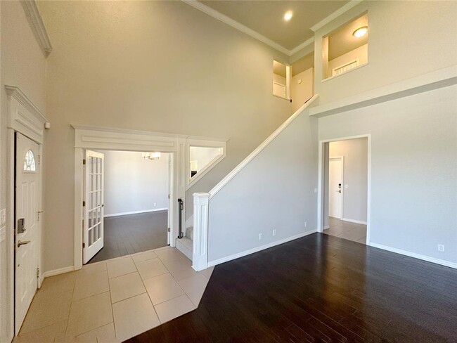 2812 Eaton Dr