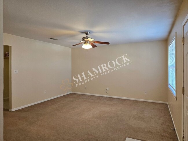 Photo - Cute 2 bedroom!