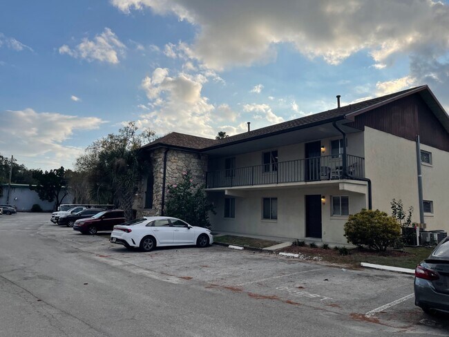 Building Photo - 817 Orchid Springs Dr Unit 817