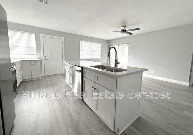 Photo - 1231 Illinois Ave Unit #1
