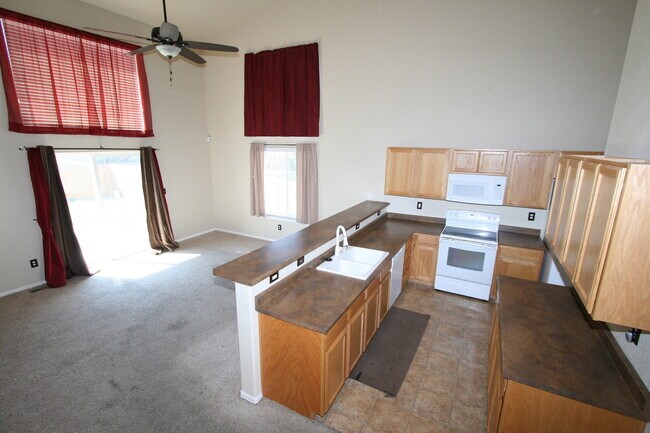 Photo - 3 Bedroom Home in Painted Sky!