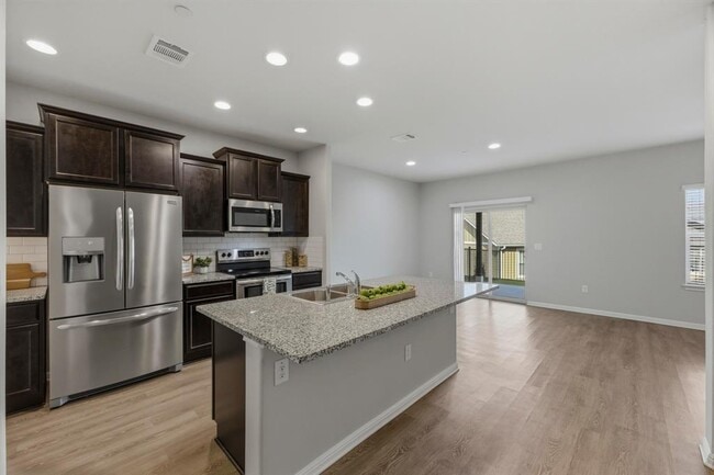 Photo - 516 E Slaughter Ln Unidad 2402