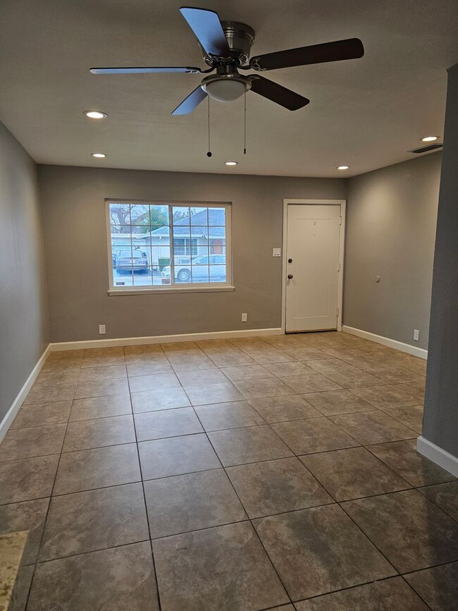 Photo - 1448-1454 Carleton Drive Unit 1448