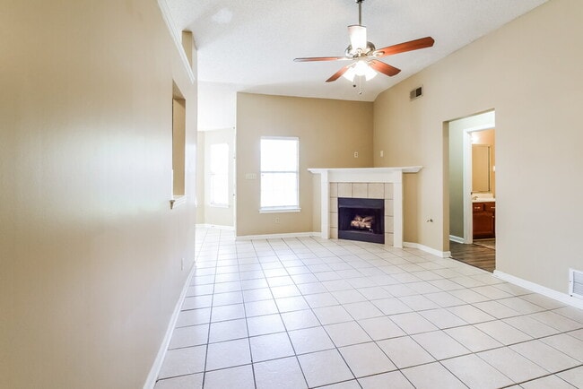 Photo - 8301 Clubview Dr