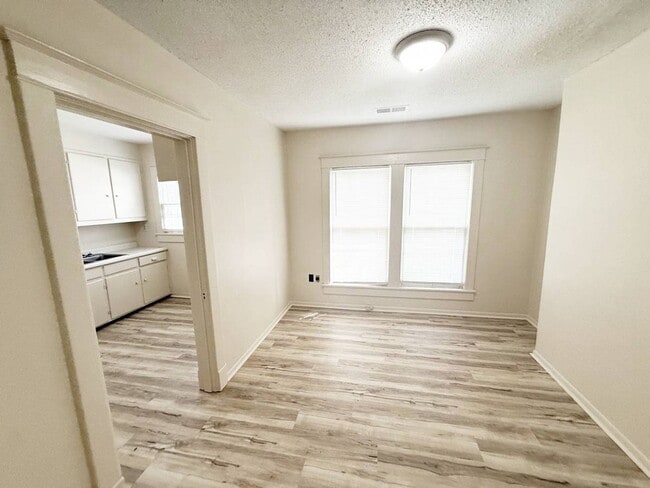 Photo - 446 Buntyn St