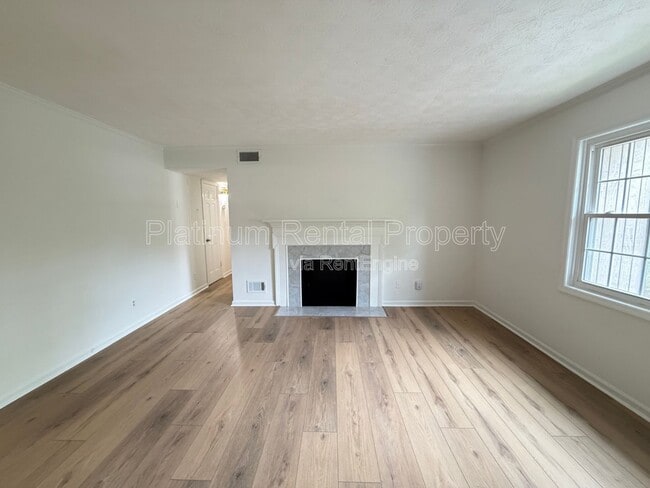 Photo - 335 Winding River Dr Unit H