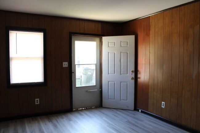 Photo - 204 Park Ave W Unit 204-D Park Ave