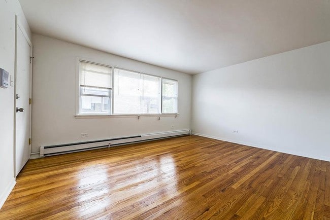 Photo - 14015 S Tracy Ave