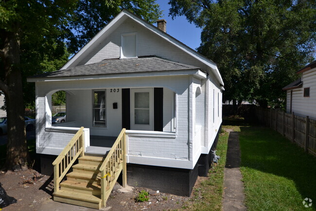 Building Photo - 203 Sheridan St Rental