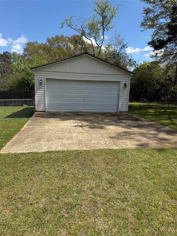 Photo - 215 Gardner Rd