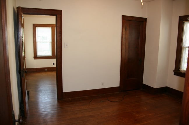 Photo - 515 W 6th St