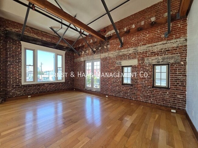 Photo - 800 S Pacific Ave Unit 201