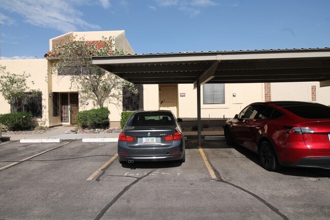 Building Photo - 2486 N Ironwood Ridge Dr Rental