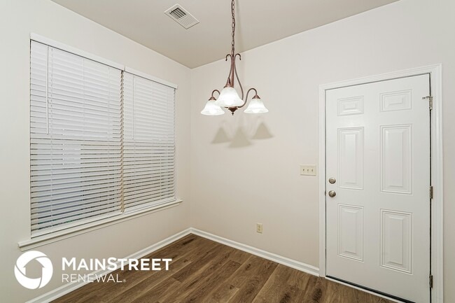 Photo - 1128 Avalon Dr