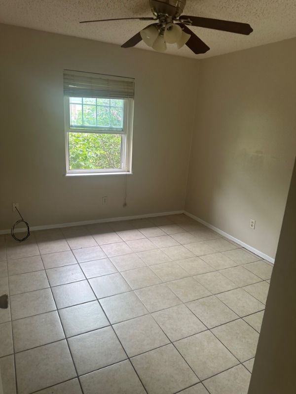 Photo - 1200 La Porte Dr