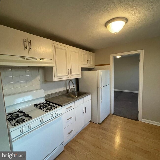 Photo - 1126 Faunce St