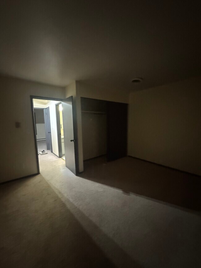 Photo - 3904 Sunset Square