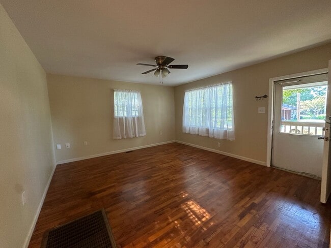 Photo - Welcome to your new home in the heart of R...