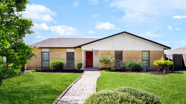 Building Photo - 6407 Chinaberry Trail Rental