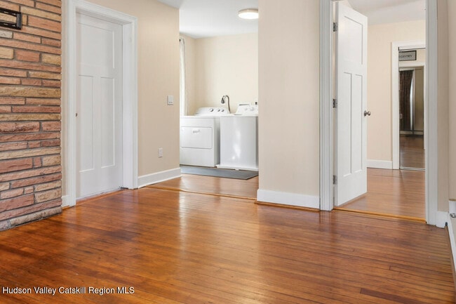 Photo - 51 Gifford Ave