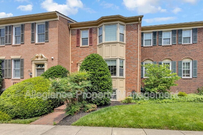 Building Photo - 6861 Williamsburg Pond Ct