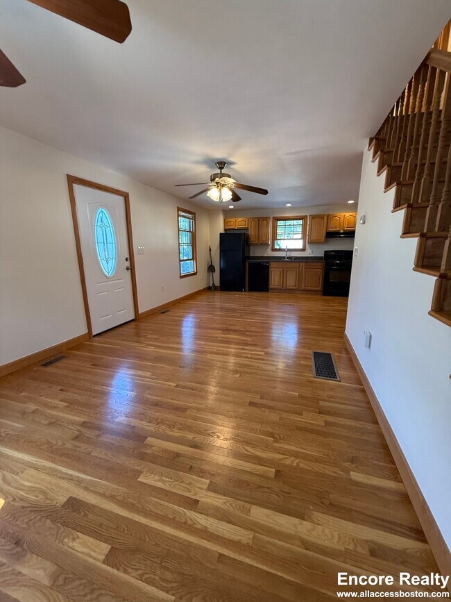 Photo - 24 Gardner St