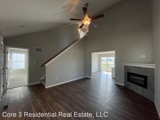 3 br, 2.5 bath House - 12 Megan Court - 3 br, 2.5 bath House - 12 Megan Court