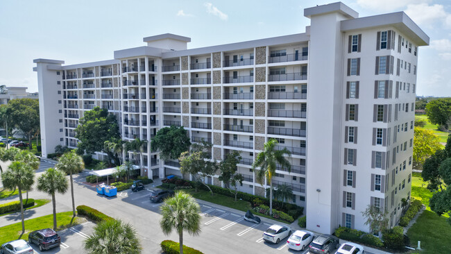Photo - 3050 N Palm Aire Dr Condo Unit 505