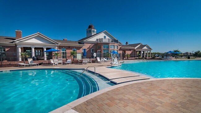 Photo - 745 John Adams Ct