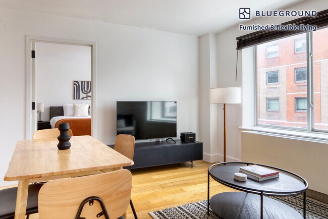 101 E 10th St Unit SI FL4-ID1182