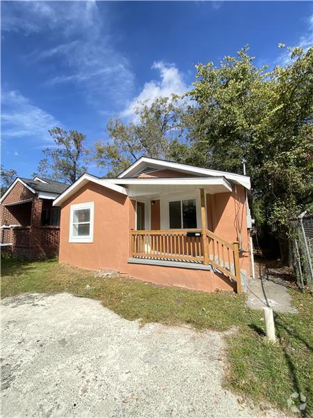 Building Photo - 1308 Golden St Rental