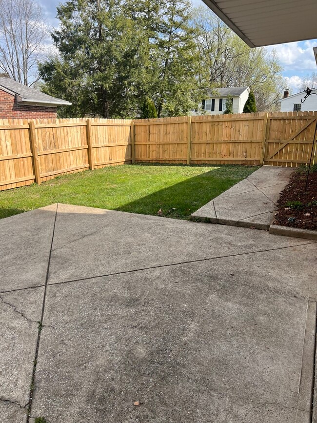 Photo - 8005 Casualwood Ct