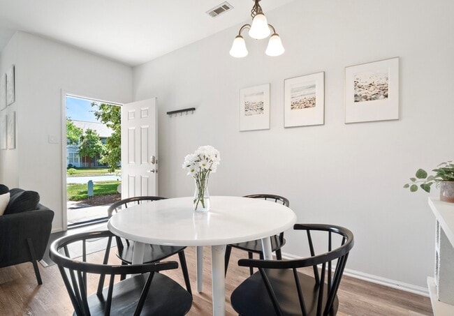 Photo - 4109 Westminster Pl