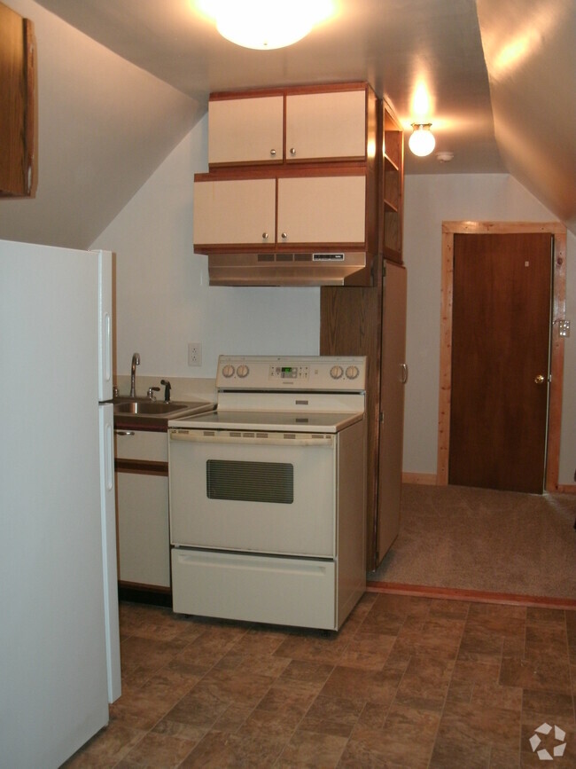 Building Photo - 414 S Jefferson St Unit Apartment 4