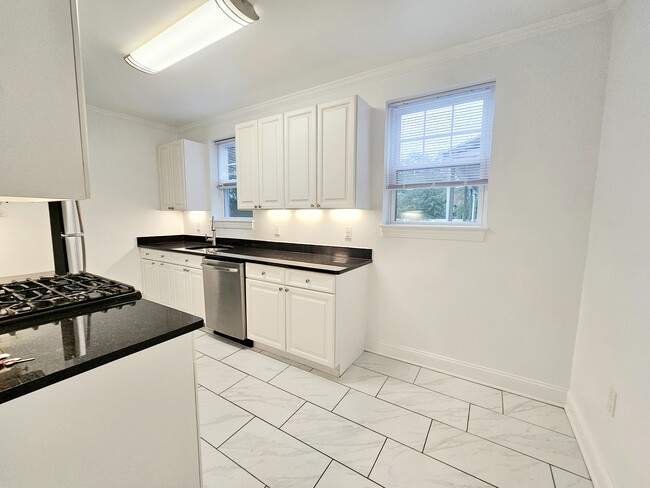 45 Auburn St Unit 1