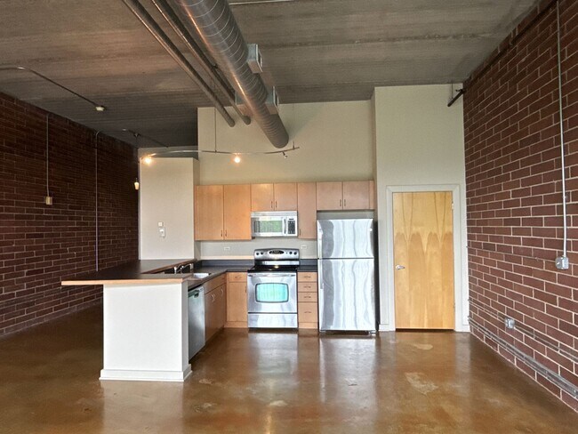 Photo - 626 N Graham St Unit 414