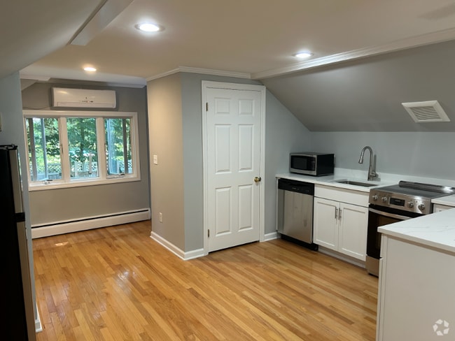 Building Photo - 1 Punch Bowl Dr Rental