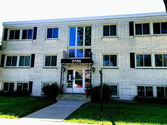 3700-3708 Lyndale Ave S.