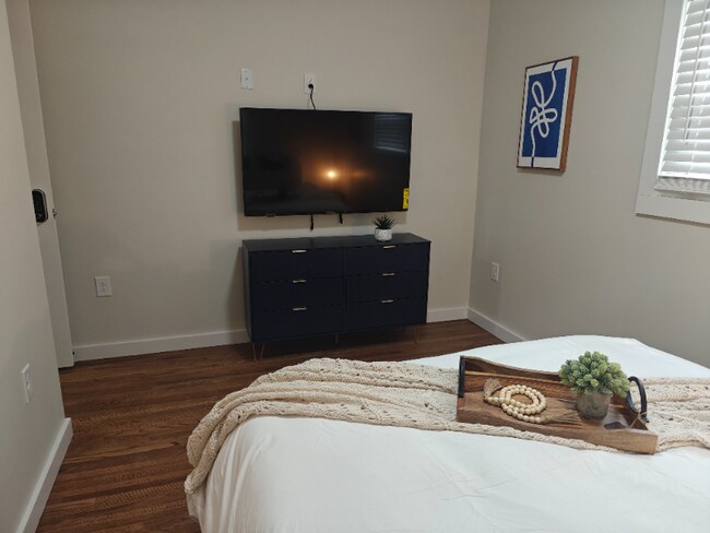 Photo - 920 Friendly Pl