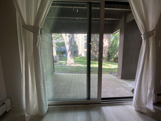 Photo - 2800 Hamline Ave N