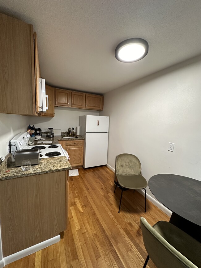 Photo - 15 Euston Rd Condo Unit 6