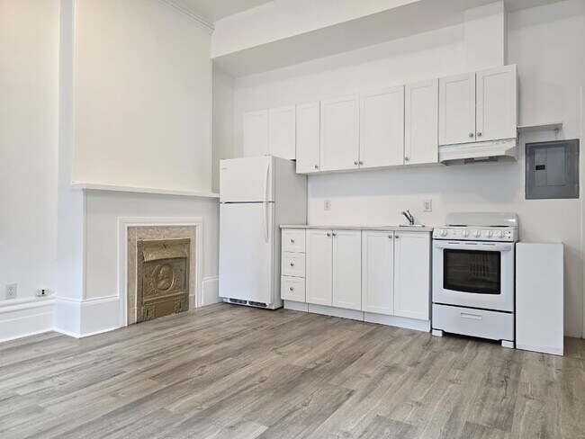 Photo - 150 Young St Unit 1