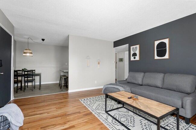 Photo - 516 Splitlog Ave Unit -22