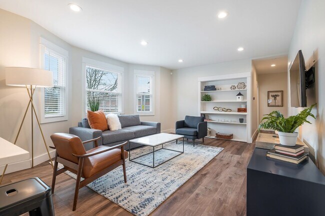 Photo - 2bd/1ba Seattle Home