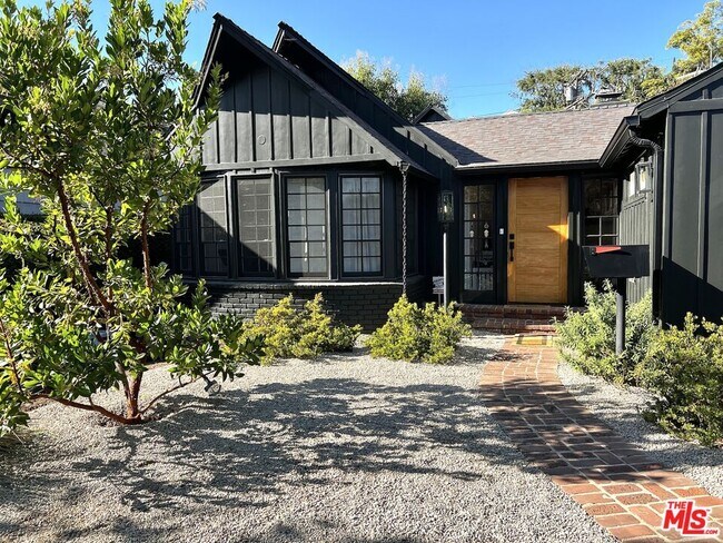 Photo - 14921 Bestor Blvd