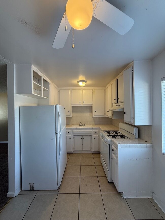 Building Photo - 811-811 Taylor St Unit 801 Taylor Street #12