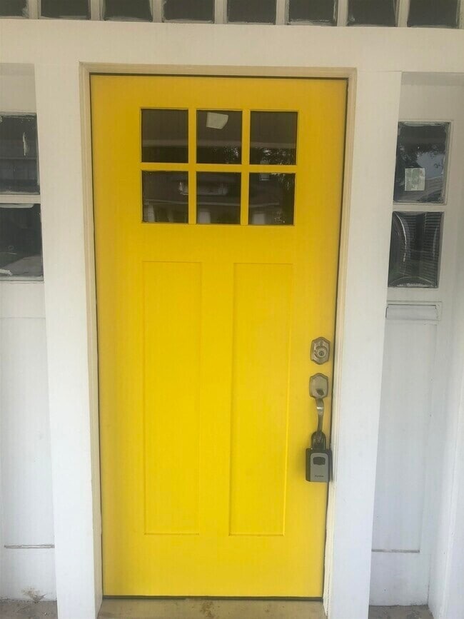 Photo - Beautiful Renovation in Midtown!