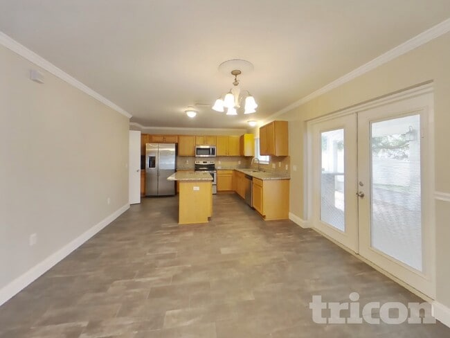 Photo - 2511 Brownwood Dr