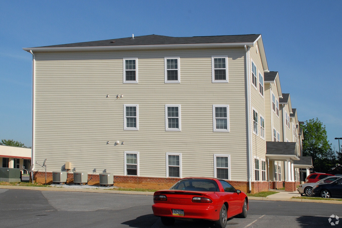 Photo - Shippensburg Commons Apartments
